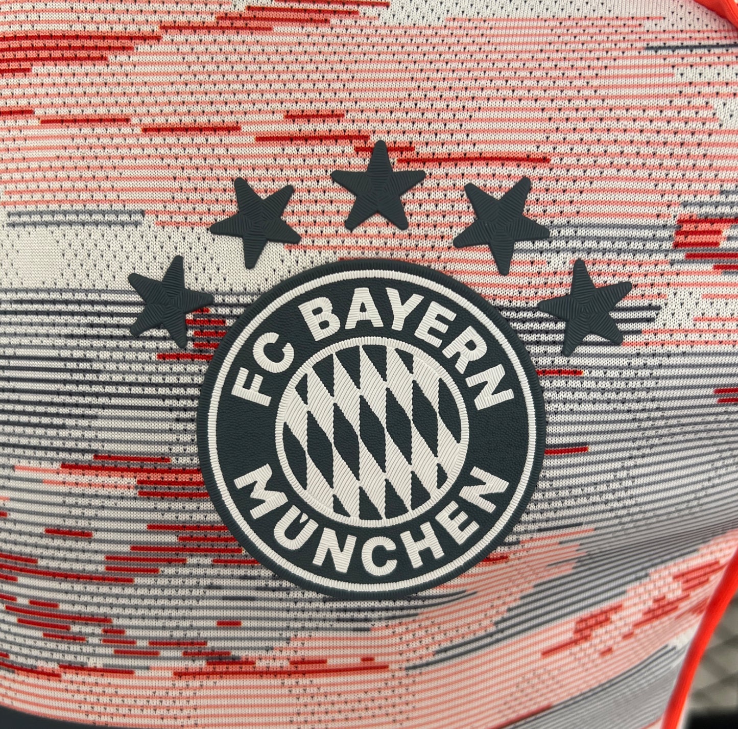 FC BAYERN 25/26 PLAYER VERSION