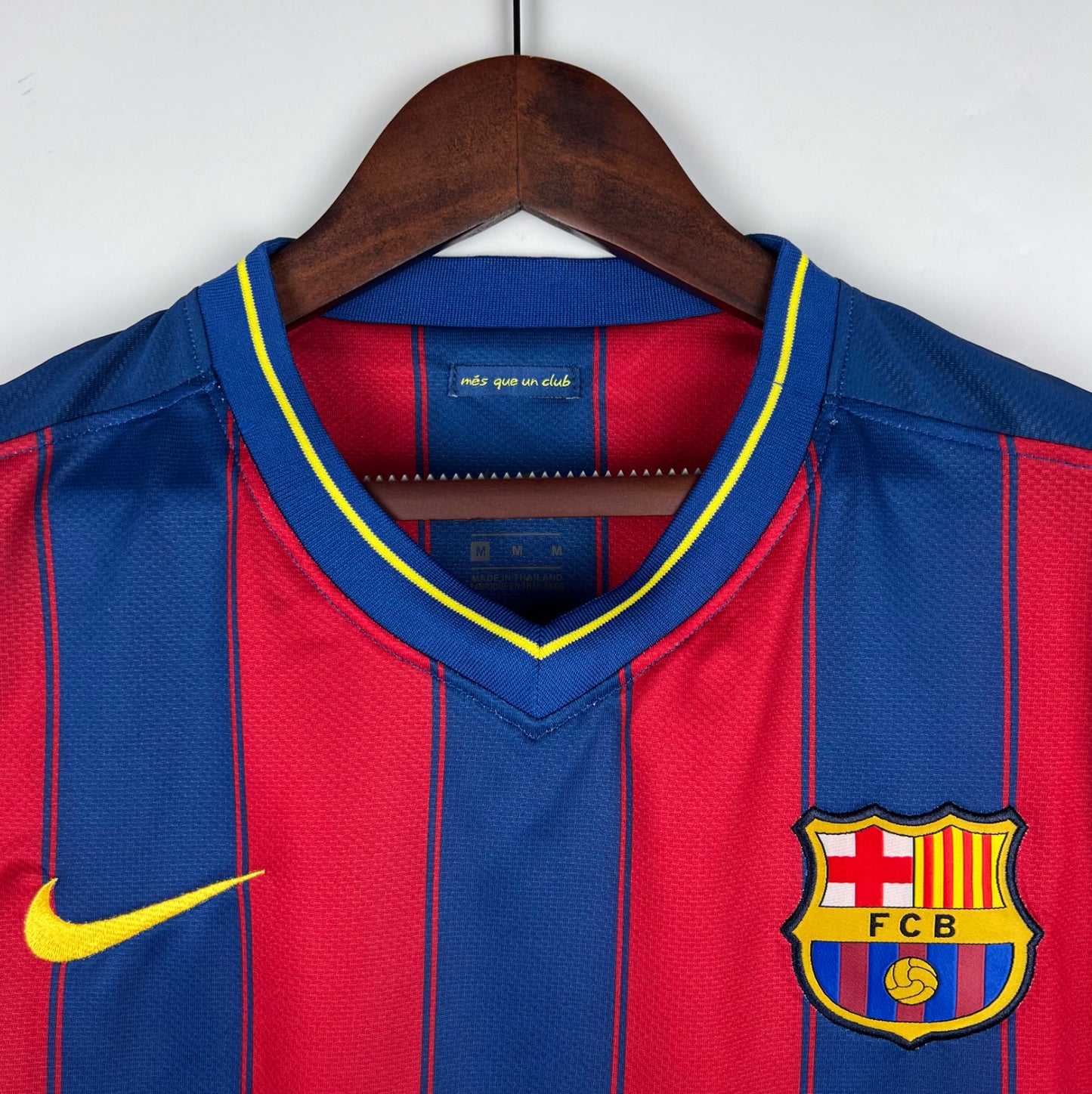 BARCELONA RETRO JERSEY 09/10